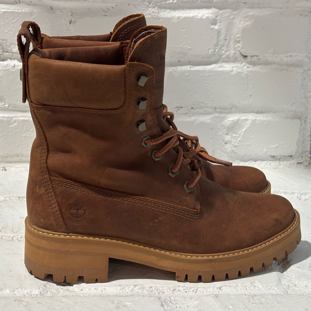 Timberland Courmayeur Valley 6 Inch Leather boots Brown waterproof Womens size 8